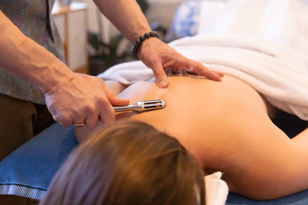 Hot roller treatment along the back